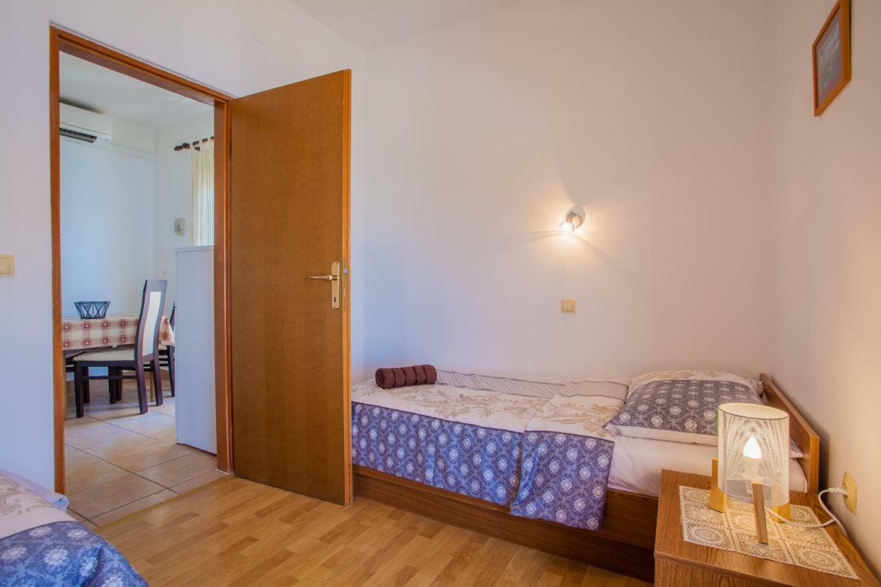 Apartmani Komesic Zubovići Extérieur photo