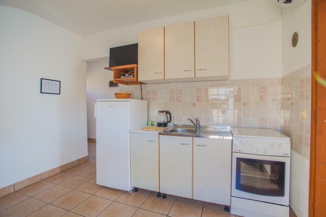 Apartmani Komesic Zubovići Extérieur photo